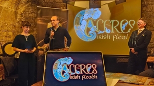 Cáceres intensifica las relaciones culturales y económicas con Irlanda
