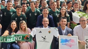 La Comisión de Economía aprueba la ayuda de 200.000€ al CP Cacereño para acondicionar el estadio