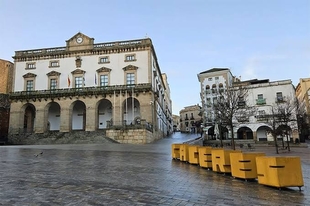 El Ayuntamiento de Cáceres se adhiere a la convocatoria de la FEMP y convoca una concentración pública en apoyo a Ceuta
