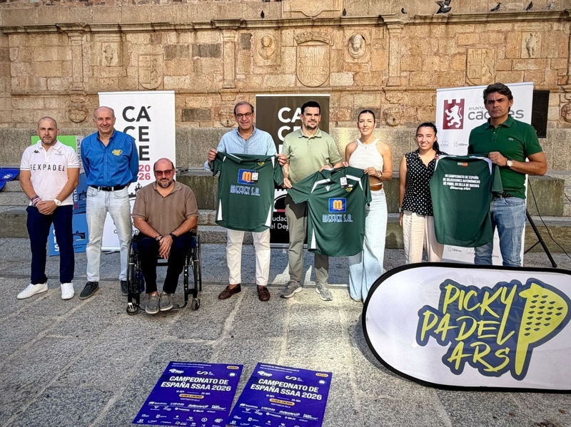 Los mejores jugadores de pádel en silla de ruedas de 7 selecciones autonómicas se dan cita en Cáceres