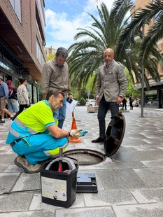 El Ayuntamiento de Cáceres activa un plan de choque e intensifica los tratamientos de desratización y control de plagas en la red de alcantarillado 