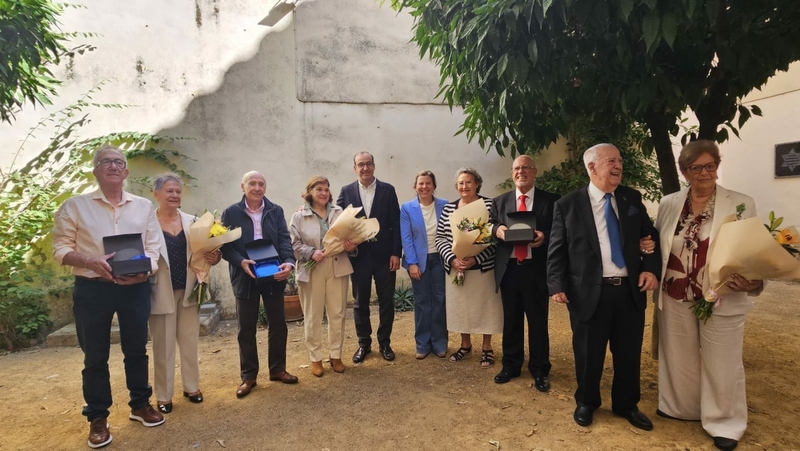 El Ayuntamiento de Cáceres homenajea a cuatro matrimonios longevos de la ciudad